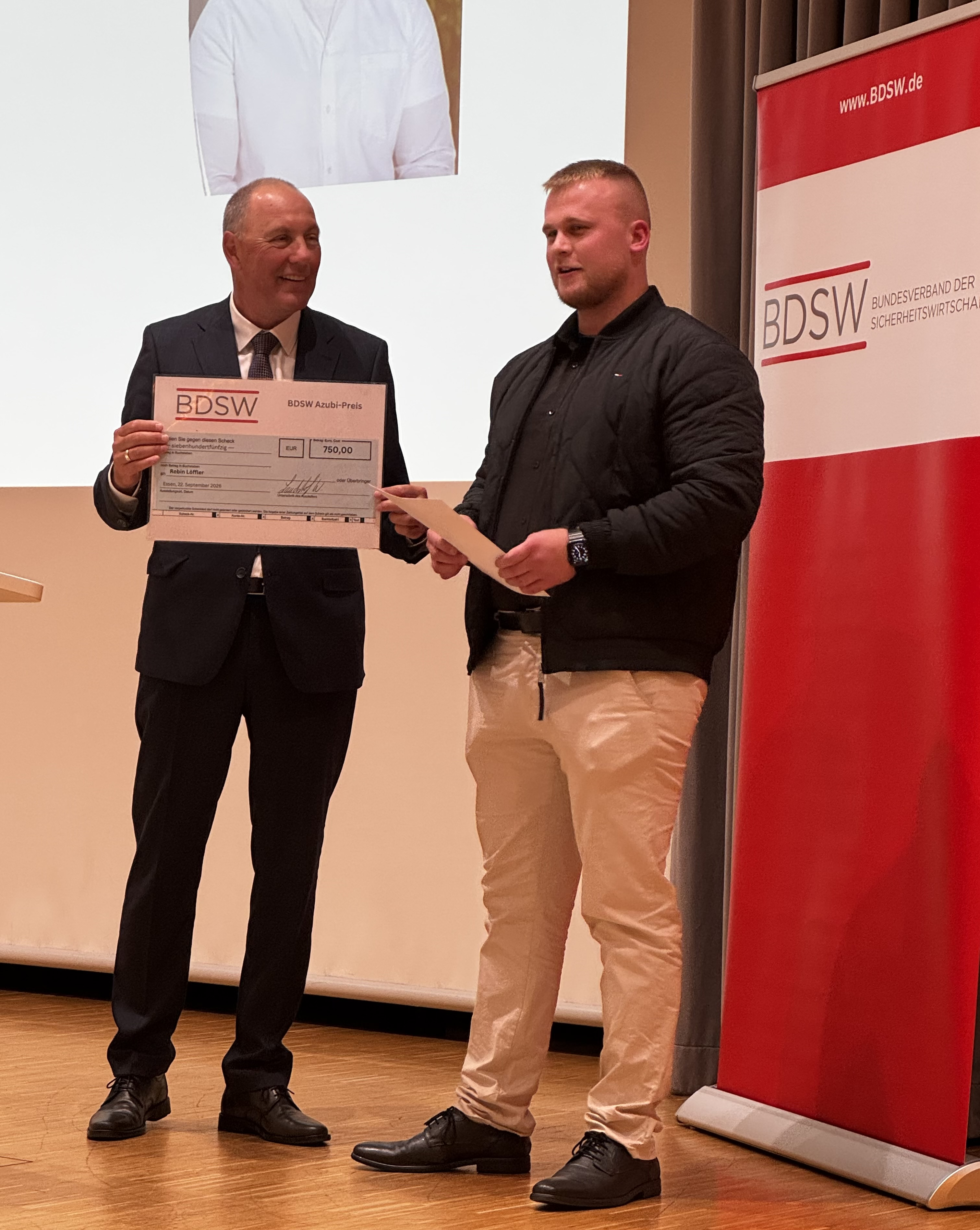 Tag der Aus- und Weiterbildung: Sicherheitswirtschaft nimmt Künstliche Intelligenz in den Blick